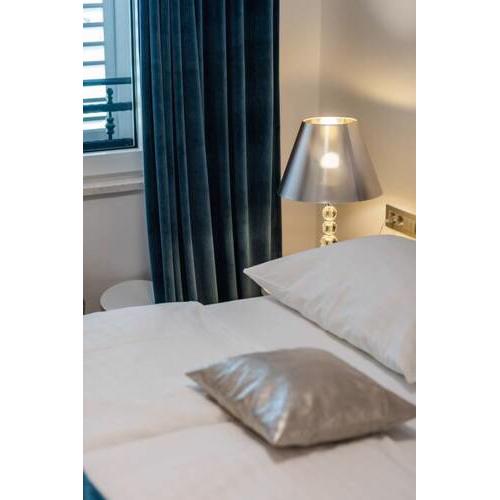 Deluxe double room in Old Town---
