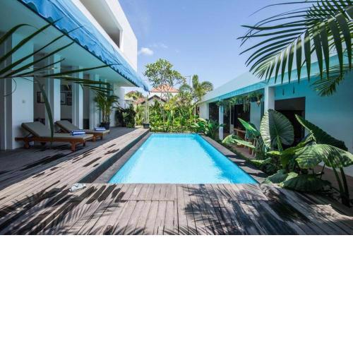 Deluxe Tropical 6 BR Villa Near Beach