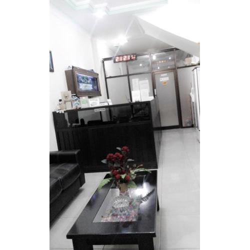 Dena Hotel