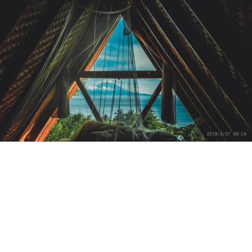 Denbencingah - Stylish Triangle Across the Beach