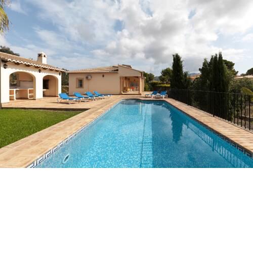 Denia Villa Sleeps 6 Pool Air Con WiFi