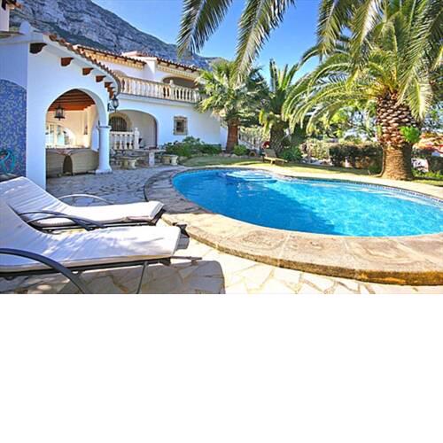 Denia Villa Sleeps 6 Pool Air Con WiFi