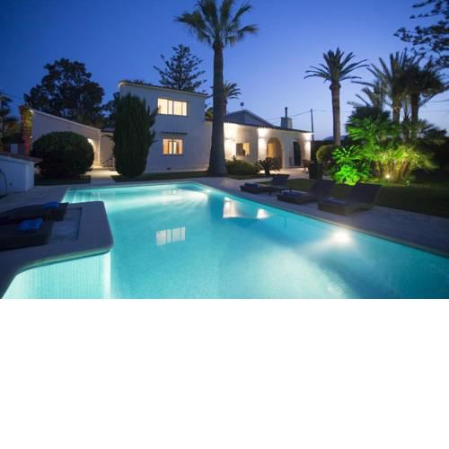 Denia Villa Sleeps 8 Pool Air Con WiFi