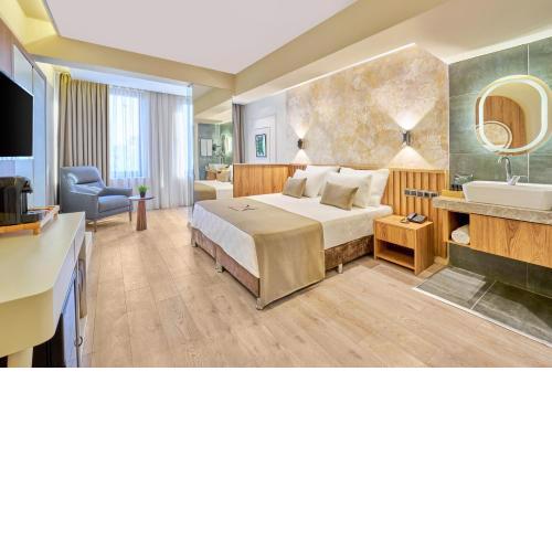 Der Inn Hotel Lara