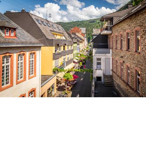 Des Isnards Apartments