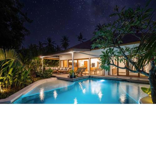 Designer NEW 3BDR - Lush Garden+Pool