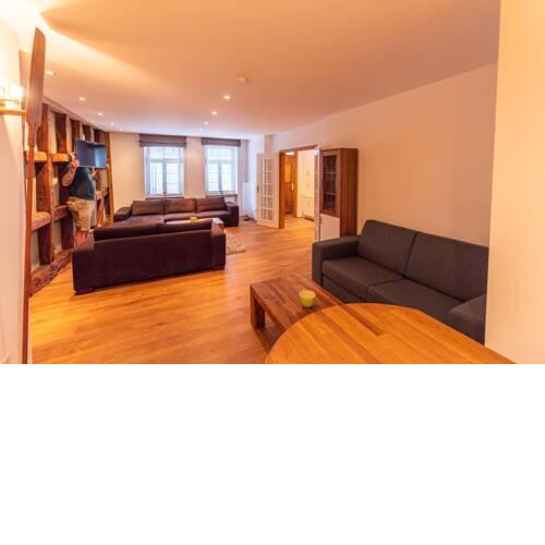 Designer Unterkunft in 15. Jahrhundert Altbau 75 m² für max. 4 Personen