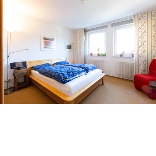 Deutsche Messe Zimmer - Private Apartments Hannover Exhibition Center (room agency)