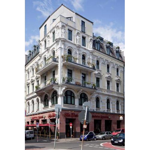 DEVIN Art Hotel