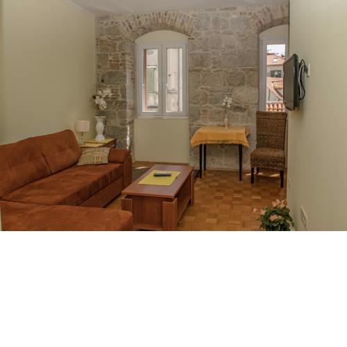 Devivi Apartments