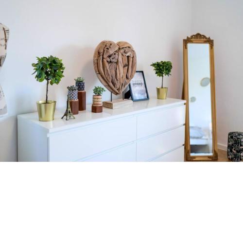 DG Links -Wunderschöne 40m² große City Wohnung nähe Salzburg