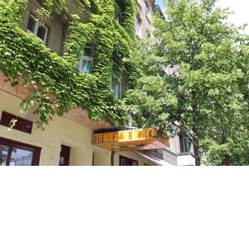 Die Fabrik - baxpax Hotel