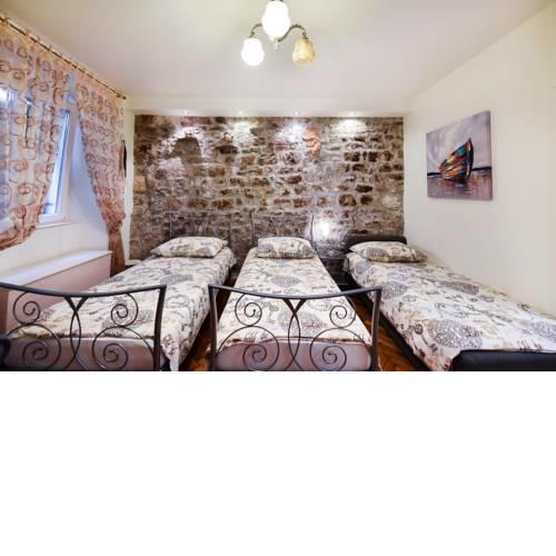 Diocletians Heart Apartment
