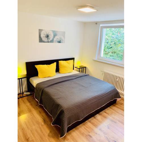 Direkte Uninähe: Ferienwohnung mit großem Doppelbett, Küchenzeile und neu renoviertem Badezimmer