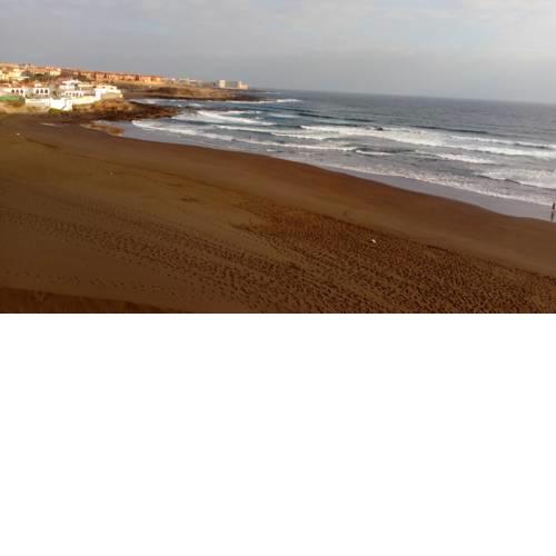 Disfrute del mar, surf y vistas con esta vivienda