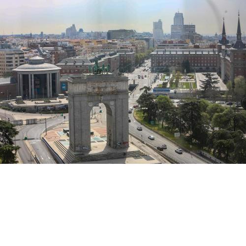 Don Lope Moncloa free parking