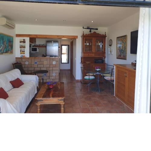 Doña Lola Micaela front line beach apartment with uninterrupted sea views surrounded by bar, restaurants and many sort of amenities - CS208