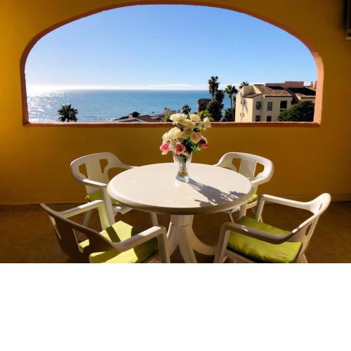 Doña Lola Sea view apartment