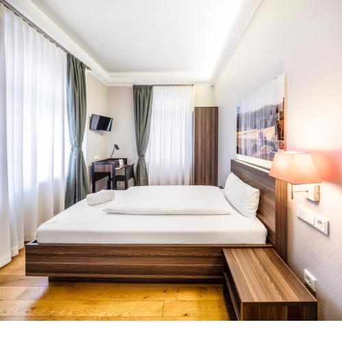 Doppelzimmer 305