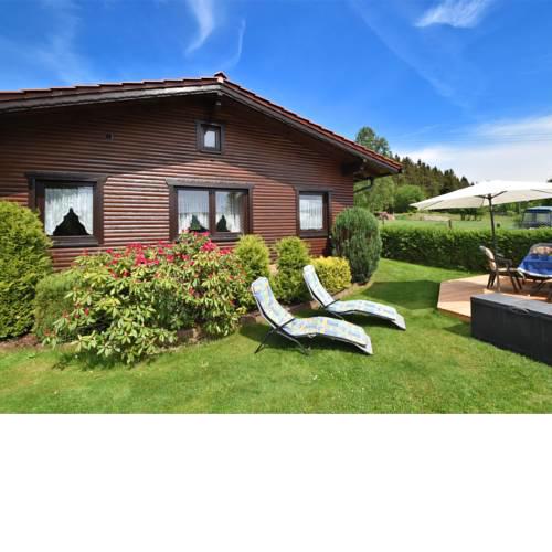 Gorgeous holiday home in Altenfeld Thuringia with parking