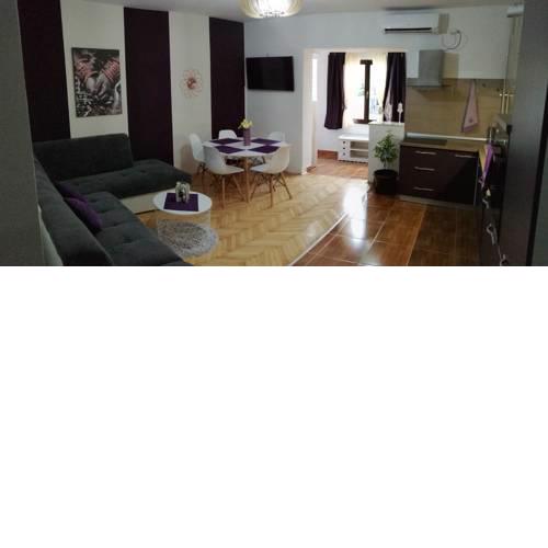 Dorothy Apartment