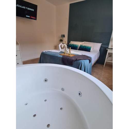 Dos Torres Erebor - Jacuzzi y Netflix en la habitación - Terraza Chill out