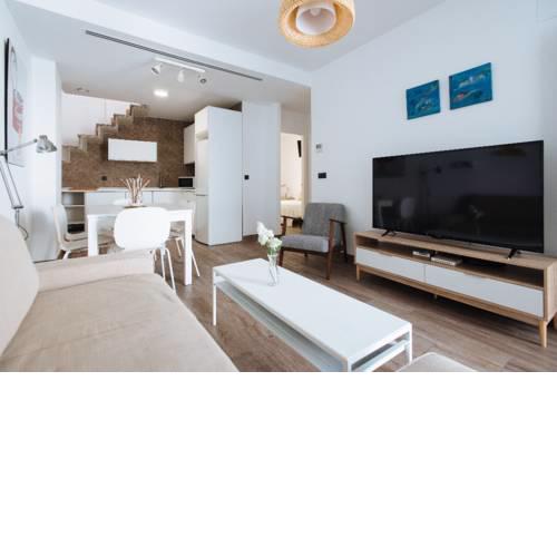 DOUBLE E Apartments Atico Quijano