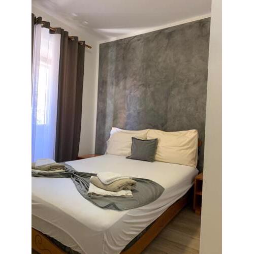 Doubleroom with bathroom and Ac - 105