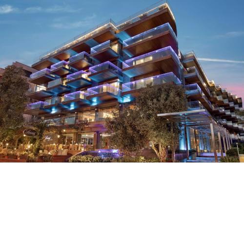 DoubleTree by Hilton Kusadasi