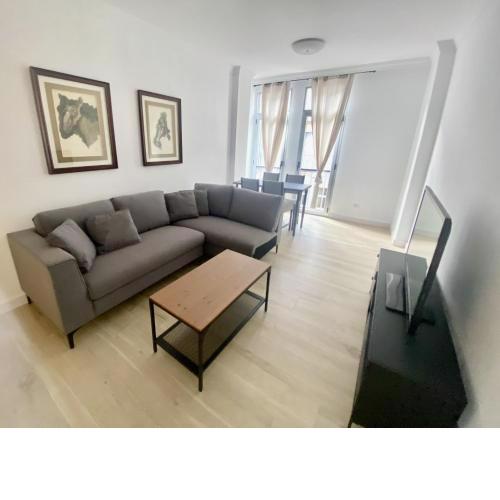 Downtown-beach flat