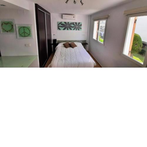 DREAM STUDIO PORT XABIA
