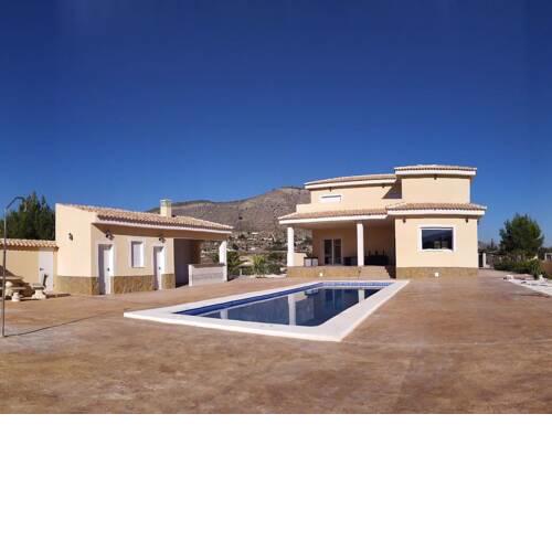 Dreamy Holiday Home in Valencia with Private Pool