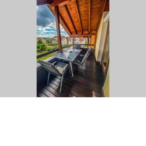 *Dreiländereck* Wifi+ Balkon+Garage Basel Mulhouse