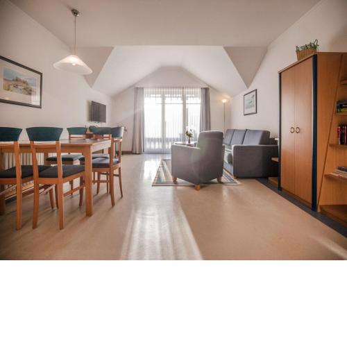 Dünenpark Binz - Komfort Appartement mit 1 Schlafzimmer und Balkon im Dachgeschoss 306