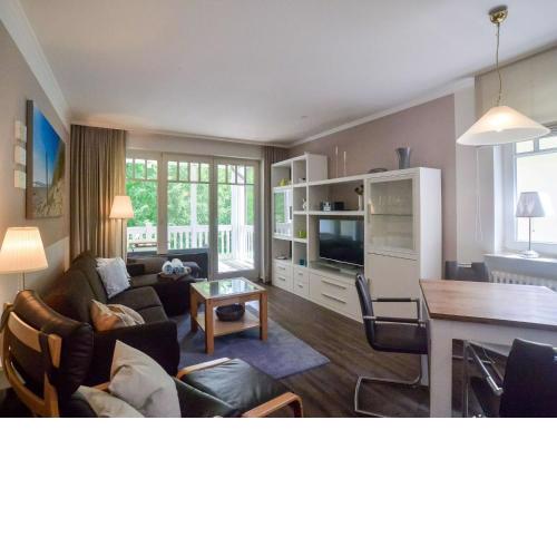 Dünenpark Binz - Komfortplus Appartement mit 1 Schlafzimmer und Balkon im Obergeschoss 036