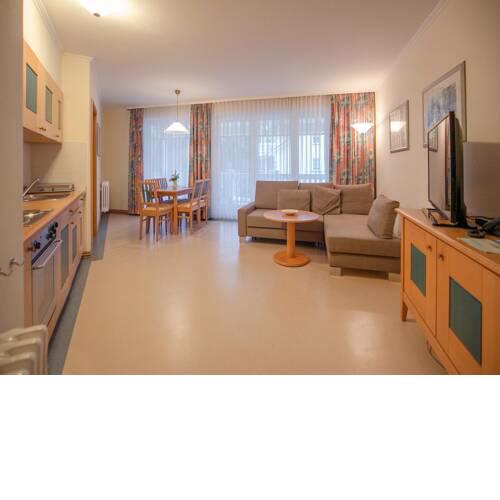 Dünenpark Binz Klassik Appartement mit 1 Schlafzimmer und Balkon im Obergeschoss