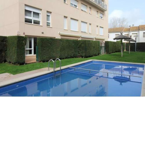 Dúplex amb piscina comunitària