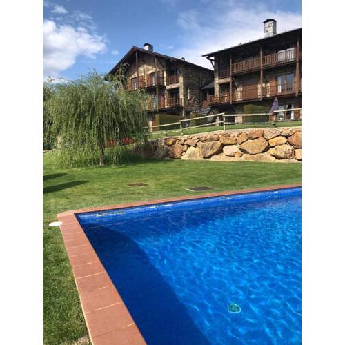 Duplex Bolvir con piscina y excelentes vistas