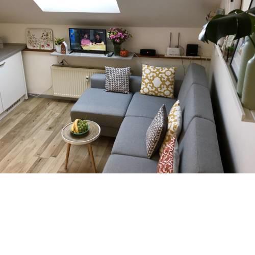 Duplex Emily