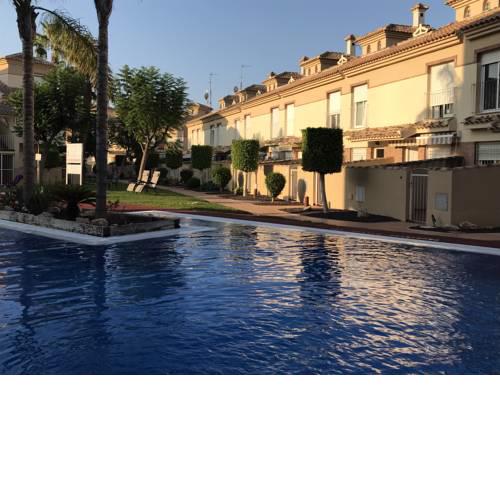 Dúplex en residencial con piscina, playa, ocio y golf cerca