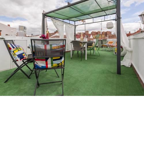 DÚPLEX GARDEN - ATOCHA DELUXE - ElevenHost