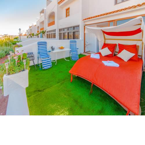 Duplex in Amarilla Golf, heated pool, private garden & Bali bed