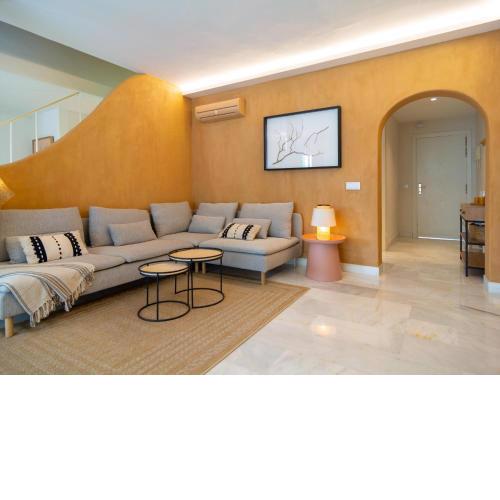 Duplex in Parque Sol refurbished with sea views