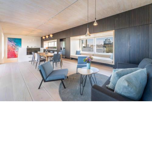 Duplex Penthouse Apartment 190sqm with 3 Bedrooms and Rooftop Garden