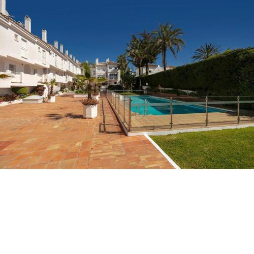 Duplex Penthouse, walking distance to Puerto Banus