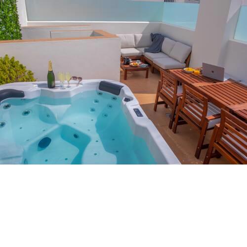 Duplex Penthouse with Jacuzzi and Twin Shower.