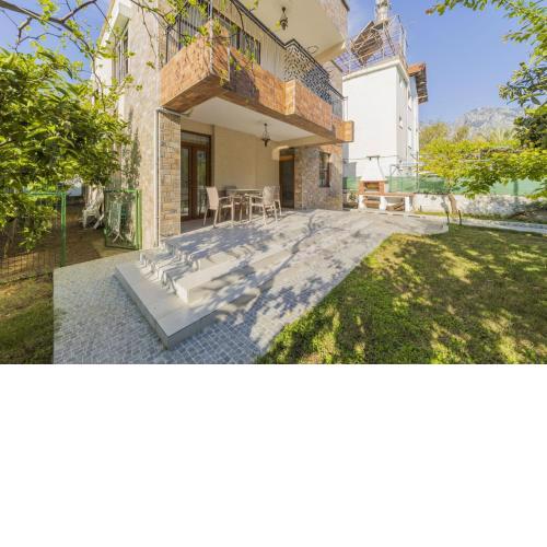 Duplex Private Villa With Garden in Antalya Kemer