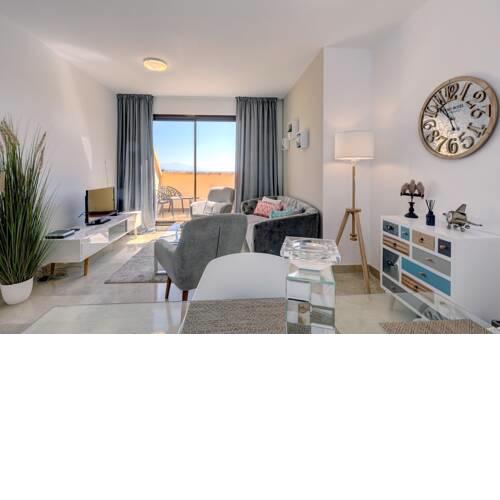 Duquesa Village Apartment - 2 Bed/2 Bath apartment with panoramic sea views