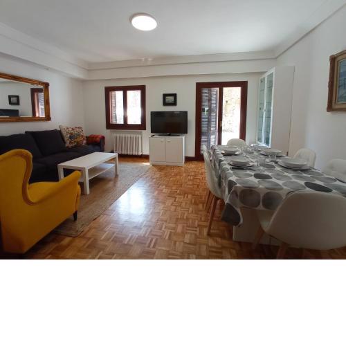 Easo Terrace Apartment