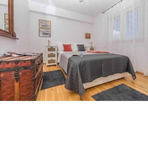 EAST SIDE deluxe suite